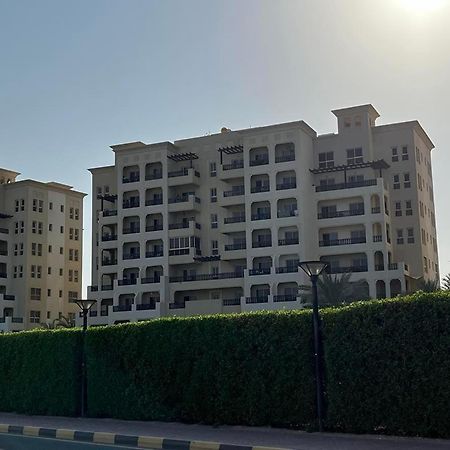 Beach Front Escape Lägenhet Ras al-Khaimah Exteriör bild