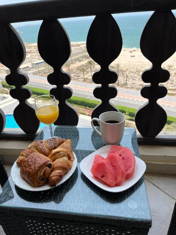 Beach Front Escape Lägenhet Ras al-Khaimah Exteriör bild