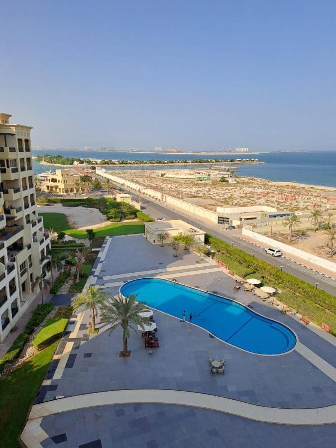 Beach Front Escape Lägenhet Ras al-Khaimah Exteriör bild
